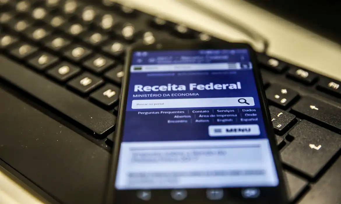 Receita anuncia regras do Imposto de Renda 2025